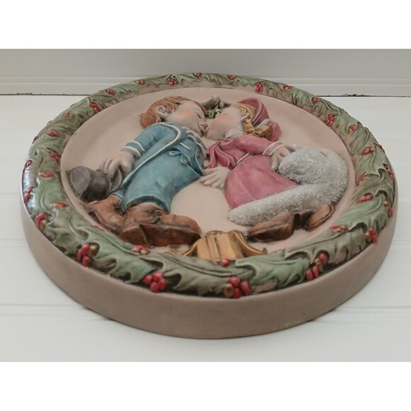 Vintage Ceramic Wall Plaque Children Kissing Under the Mistletoe Hand Painted - Picture 7 of 12